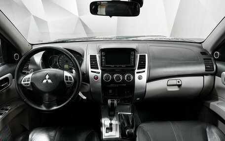 Mitsubishi Pajero Sport II рестайлинг, 2014 год, 1 775 000 рублей, 11 фотография