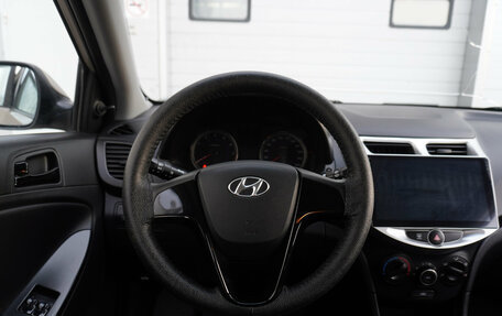 Hyundai Solaris II рестайлинг, 2012 год, 732 000 рублей, 12 фотография