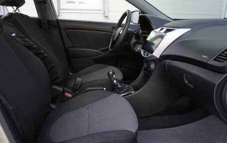 Hyundai Solaris II рестайлинг, 2012 год, 732 000 рублей, 18 фотография