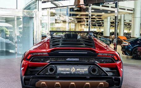 Lamborghini Huracán, 2024 год, 47 248 000 рублей, 3 фотография