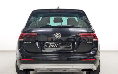 Volkswagen Tiguan II, 2020 год, 2 890 000 рублей, 6 фотография