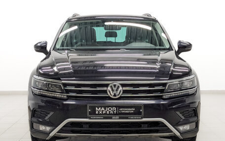 Volkswagen Tiguan II, 2020 год, 2 890 000 рублей, 2 фотография
