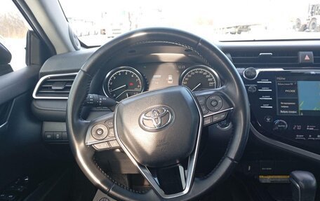 Toyota Camry, 2020 год, 3 000 000 рублей, 8 фотография