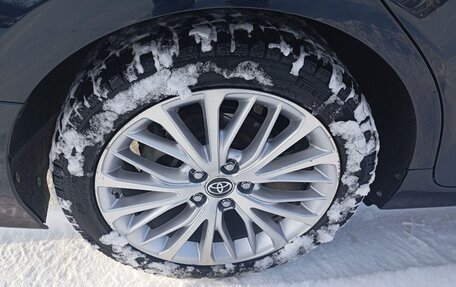 Toyota Camry, 2020 год, 3 000 000 рублей, 12 фотография