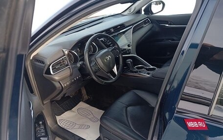 Toyota Camry, 2020 год, 3 000 000 рублей, 7 фотография