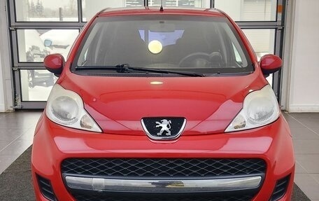 Peugeot 107 I рестайлинг, 2011 год, 470 000 рублей, 2 фотография