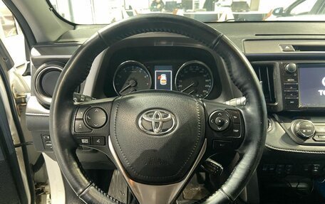 Toyota RAV4, 2017 год, 2 650 000 рублей, 23 фотография