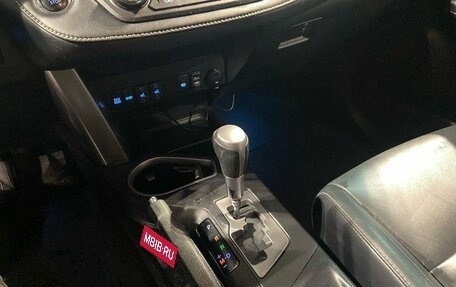 Toyota RAV4, 2017 год, 2 650 000 рублей, 30 фотография