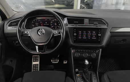 Volkswagen Tiguan II, 2018 год, 2 890 000 рублей, 7 фотография