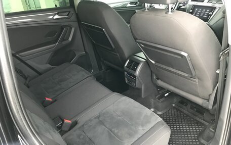 Volkswagen Tiguan II, 2018 год, 2 890 000 рублей, 8 фотография