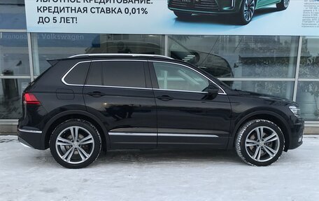 Volkswagen Tiguan II, 2018 год, 2 890 000 рублей, 12 фотография