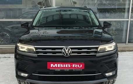 Volkswagen Tiguan II, 2018 год, 2 890 000 рублей, 10 фотография