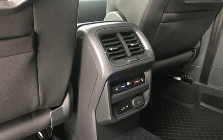 Volkswagen Tiguan II, 2018 год, 2 890 000 рублей, 31 фотография