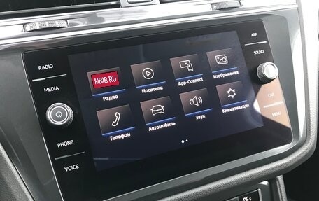 Volkswagen Tiguan II, 2018 год, 2 890 000 рублей, 35 фотография