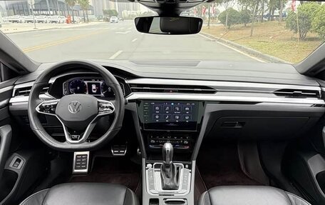 Volkswagen Passat CC, 2025 год, 4 250 000 рублей, 13 фотография