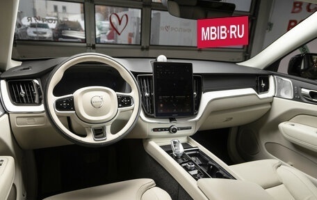 Volvo XC60 II, 2025 год, 9 630 000 рублей, 9 фотография