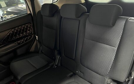 Mitsubishi Outlander III рестайлинг 3, 2016 год, 1 395 000 рублей, 10 фотография