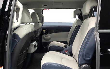 KIA Carnival, 2025 год, 5 700 000 рублей, 8 фотография