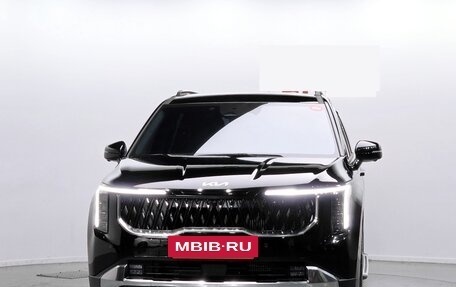 KIA Carnival, 2025 год, 5 700 000 рублей, 3 фотография