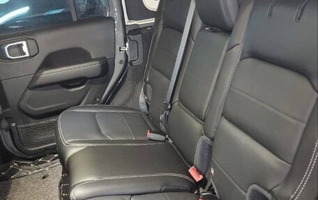 Jeep Wrangler, 2021 год, 4 900 000 рублей, 7 фотография