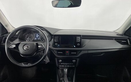 Skoda Rapid II, 2022 год, 1 650 000 рублей, 13 фотография