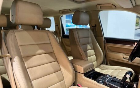 Volkswagen Touareg III, 2006 год, 830 000 рублей, 11 фотография