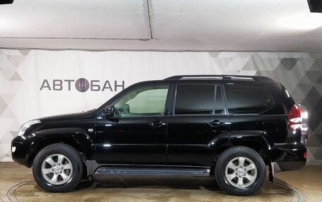 Toyota Land Cruiser Prado 120 рестайлинг, 2005 год, 2 159 000 рублей, 4 фотография