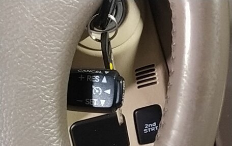 Toyota Land Cruiser Prado 120 рестайлинг, 2005 год, 2 159 000 рублей, 16 фотография