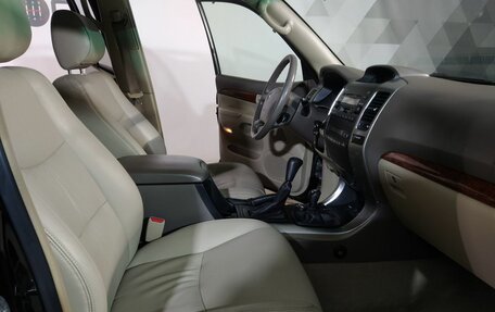 Toyota Land Cruiser Prado 120 рестайлинг, 2005 год, 2 159 000 рублей, 17 фотография