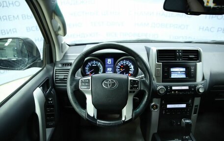 Toyota Land Cruiser Prado 150 рестайлинг 2, 2012 год, 2 290 000 рублей, 12 фотография