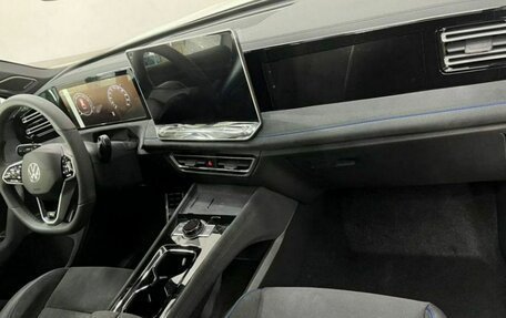 Volkswagen Tiguan II, 2025 год, 4 929 000 рублей, 11 фотография