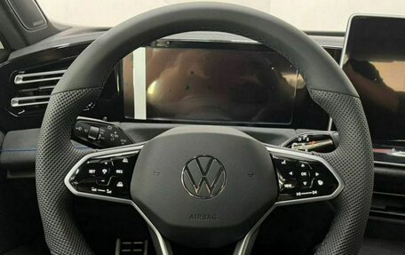 Volkswagen Tiguan II, 2025 год, 4 929 000 рублей, 12 фотография