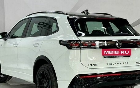 Volkswagen Tiguan II, 2025 год, 4 929 000 рублей, 7 фотография