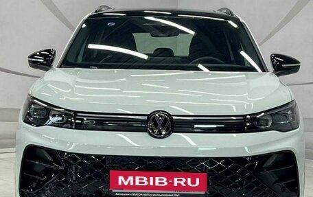 Volkswagen Tiguan II, 2025 год, 4 929 000 рублей, 2 фотография