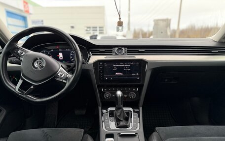 Volkswagen Passat B8 рестайлинг, 2018 год, 2 050 000 рублей, 13 фотография