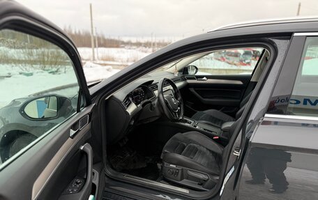 Volkswagen Passat B8 рестайлинг, 2018 год, 2 050 000 рублей, 11 фотография