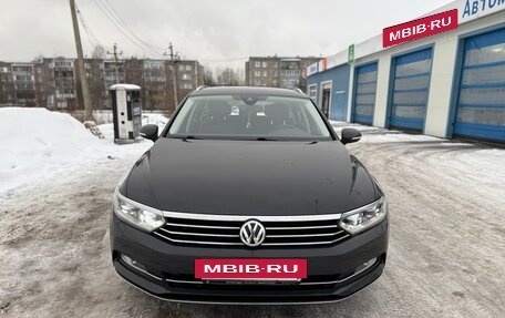 Volkswagen Passat B8 рестайлинг, 2018 год, 2 050 000 рублей, 2 фотография