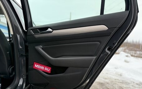 Volkswagen Passat B8 рестайлинг, 2018 год, 2 050 000 рублей, 19 фотография