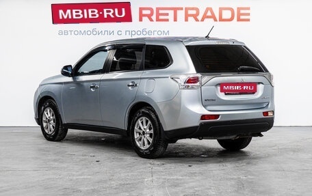 Mitsubishi Outlander III рестайлинг 3, 2012 год, 1 330 000 рублей, 6 фотография