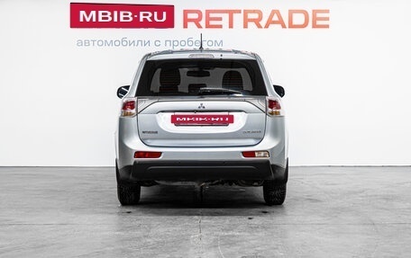 Mitsubishi Outlander III рестайлинг 3, 2012 год, 1 330 000 рублей, 5 фотография