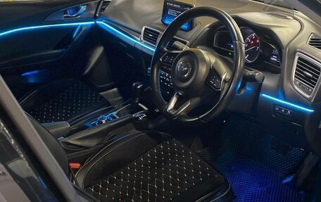 Mazda Axela, 2016 год, 1 370 000 рублей, 10 фотография