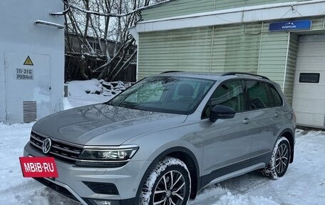 Volkswagen Tiguan II, 2019 год, 2 700 000 рублей, 3 фотография