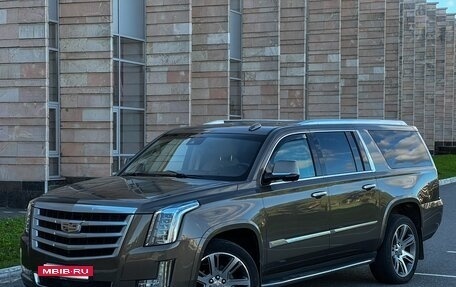Cadillac Escalade IV, 2016 год, 3 700 000 рублей, 2 фотография