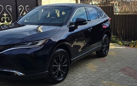 Toyota Venza, 2021 год, 4 000 000 рублей, 2 фотография