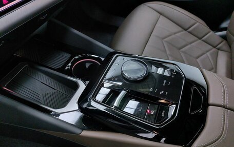 BMW 5 серия, 2025 год, 8 850 000 рублей, 16 фотография