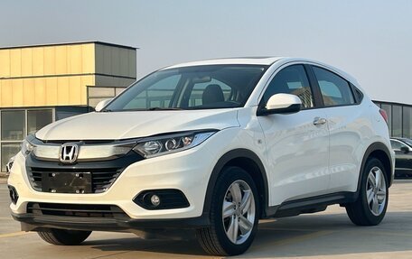 Honda Vezel, 2021 год, 1 712 000 рублей, 1 фотография
