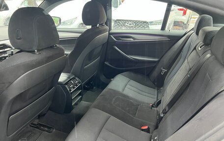 BMW 5 серия, 2018 год, 3 050 000 рублей, 14 фотография