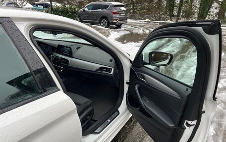 BMW 5 серия, 2018 год, 3 050 000 рублей, 23 фотография