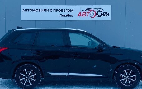 Mitsubishi Outlander III рестайлинг 3, 2019 год, 1 890 000 рублей, 8 фотография