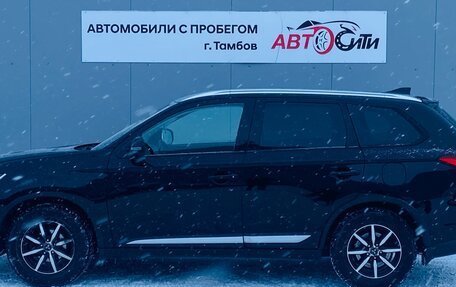 Mitsubishi Outlander III рестайлинг 3, 2019 год, 1 890 000 рублей, 4 фотография